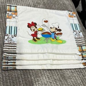 Disney Store Mickey & Minnie Placemats- set of 4